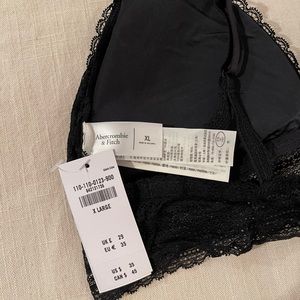 Abercrombie black lace bra XL